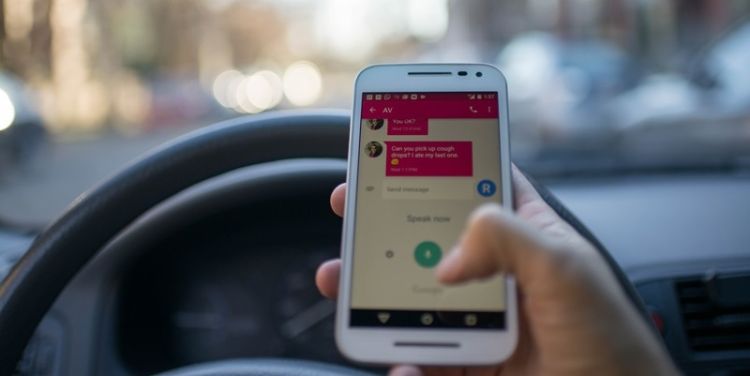 Prevent distracted driving with Frotcom