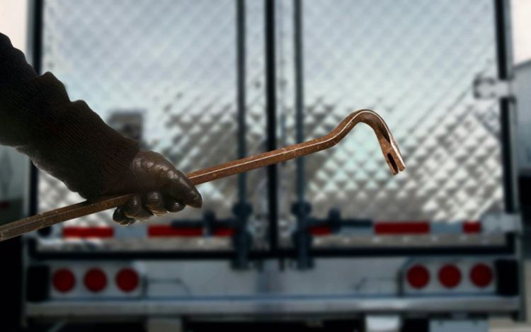 Blog - How to prevent cargo theft with telematics How to prevent cargo theft with telematics - Frotcom