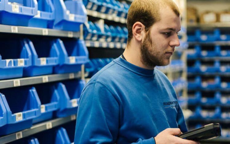 Blog posts - Pharmacyline improves driving behavior and decreases fuel consumption by 7% using Frotcom Το Pharmacyline βελτιώνει την οδηγική συμπεριφορά και μειώνει την κατανάλωση καυσίμου κατά 7% χρησιμοποιώντας το Frotcom