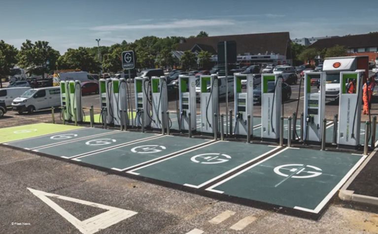 Number of ultra-rapid EV charging points grows in the UK by 68% - Frotcom
