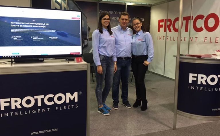 From left to right: Eva Popova, Dragan Kostovski and Maja Domazetovska from Frotcom Macedonia.