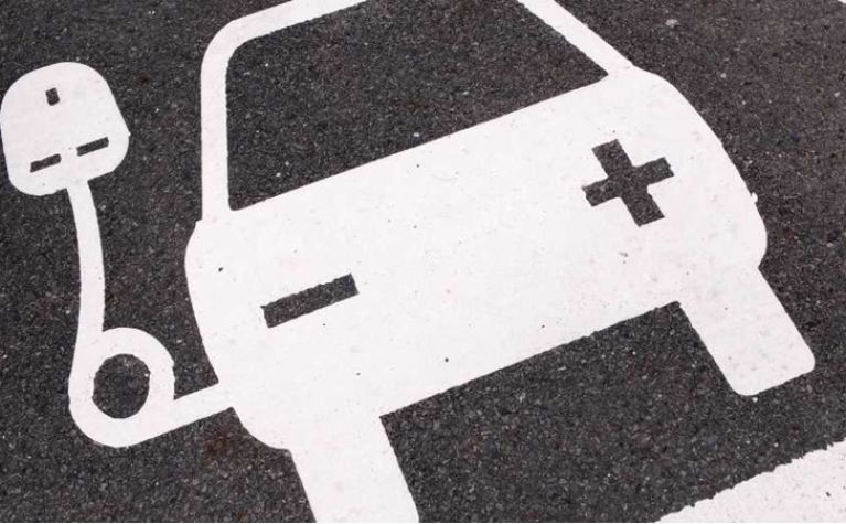 Eight reasons why electric vehicles are the future - Frotcom