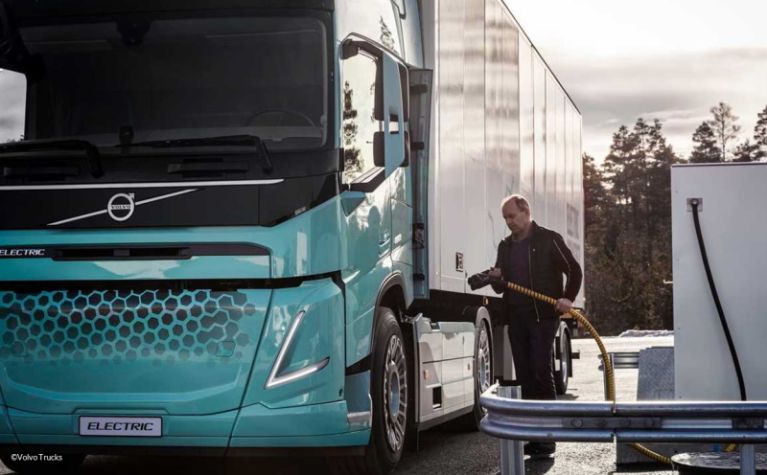 Blog card - Truck manufacturers dictate the end of diesel Truck manufacturers dictate the end of diesel
